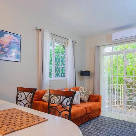 Musgrave Annex- Comfy 1 Bedroom Apartment On The Ground Floor 킹스톤 외부 사진