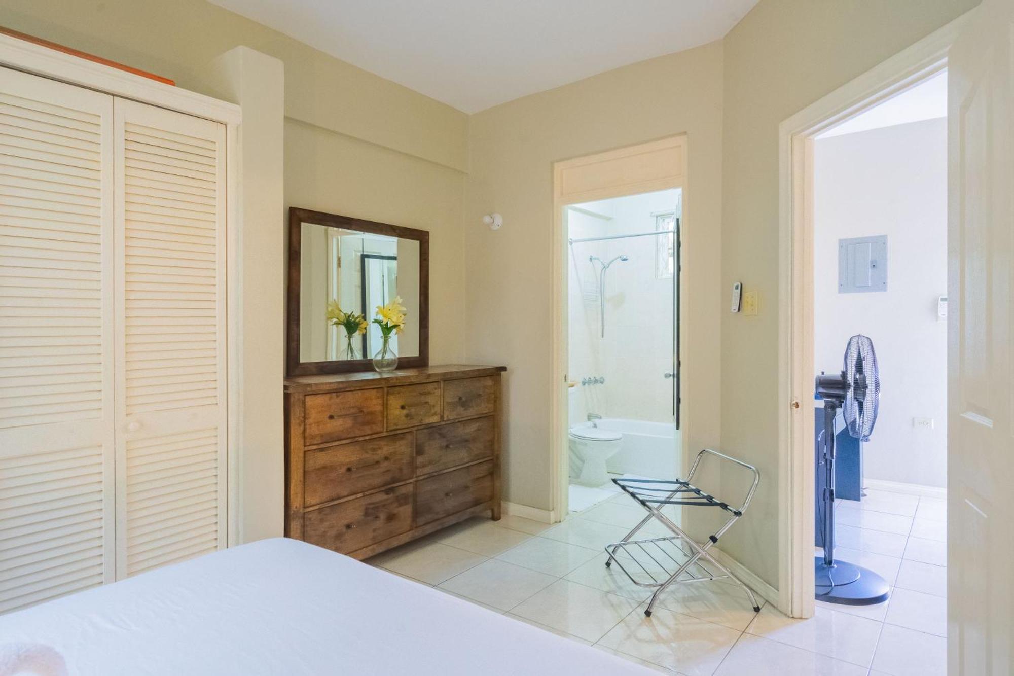 Musgrave Annex- Comfy 1 Bedroom Apartment On The Ground Floor 킹스톤 외부 사진
